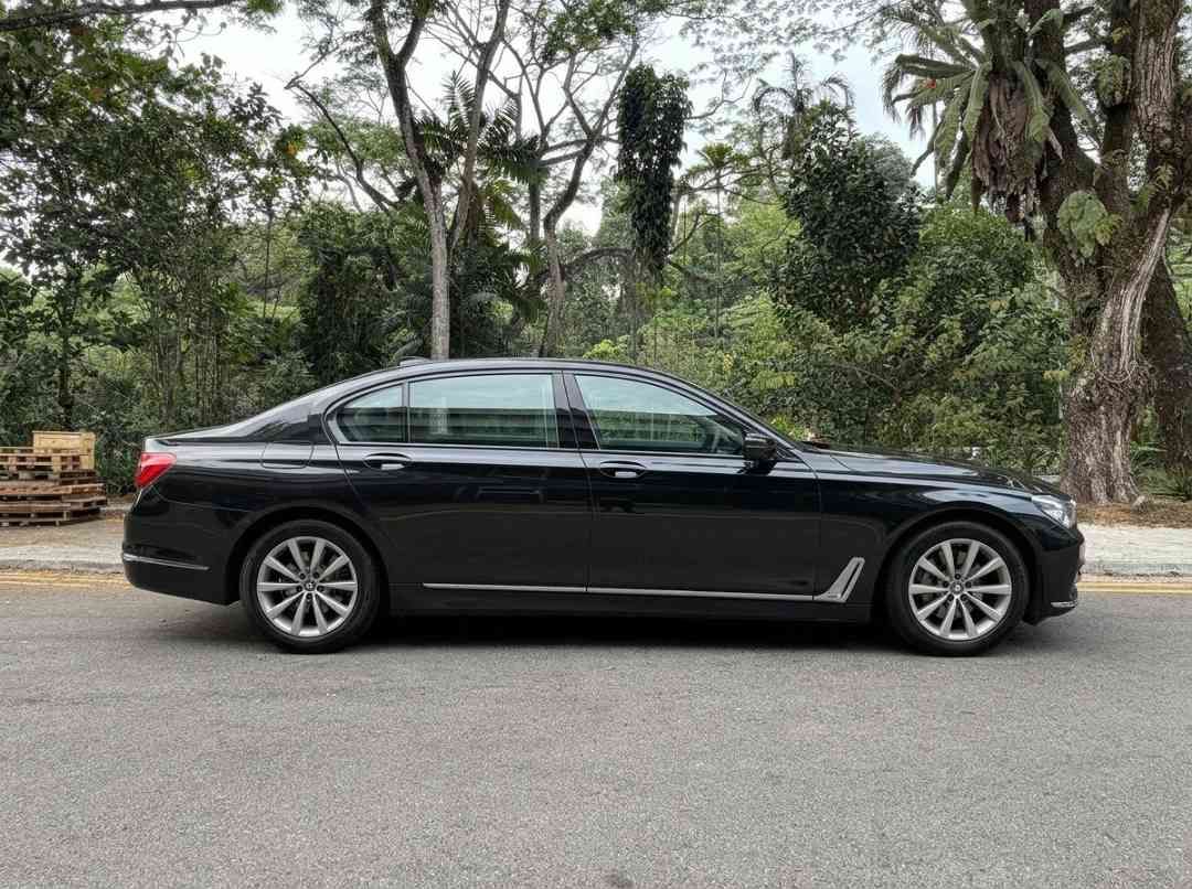 BMW 7 Series 730Li (A) (Category: Used Cars) located in Singapore. Submitted by carousellcars (Listing ID 1456849018, Image 3). Description: Well maintained. We pride ourselves on offering some of the most competitive deals in the market, ensuring that you can make informed decisions with complete confidence. Every step of the purchasing process is handled with professionalism and integrity, reflecting our commitment to building long term trust w