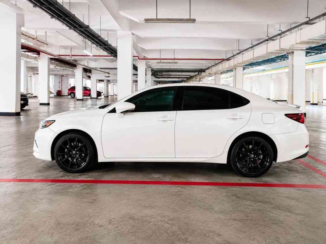 Lexus ES250 2.5 Executive (A) (Category: Used Cars) located in Singapore. Submitted by sgcarchoicewc (Listing ID 1457992939, Image 3). Description: Sales Contact: Casper Lim tel:90687290 .
