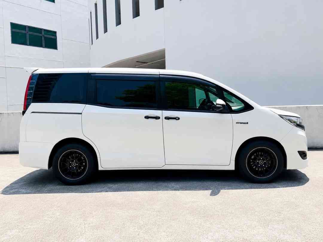 Toyota Noah Hybrid 1.8 X 7-Seater (A) (Category: Used Cars) located in Singapore. Submitted by sgcarchoicewc (Listing ID 1457987163, Image 3). Description: Sales Contact: Casper Lim tel:90687290 .