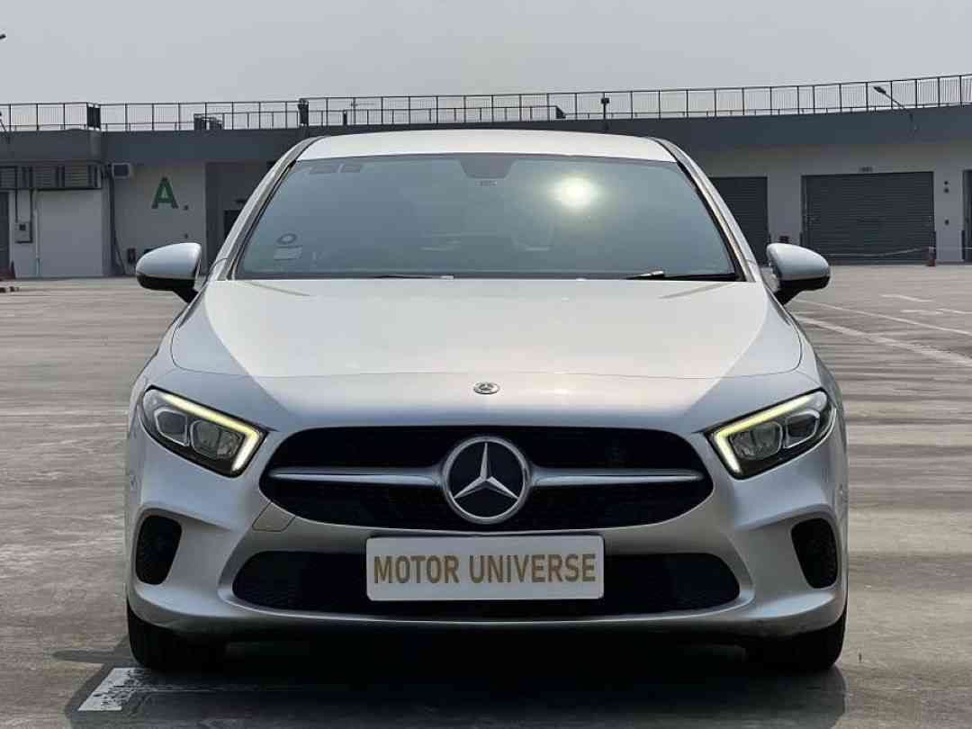 Mercedes-Benz A-Class Saloon A200 Progressive (A) (Category: Used Cars) located in Singapore. Submitted by motoruniverse (Listing ID 1459789819, Image 1). Description: Showroom: CARRO CENTER 60 JALAN LAM HUAT #04-37/38 CARRO CENTER Singapore 737869 Agent C&C Unit! Beautiful Inside Out Condition, Comes With Beautiful '2221' VRN! Super Popular And Powerful! 100% Loan Approval Guaranteed! Flexible In-House & Bank Loan Options Available! Quickly Call