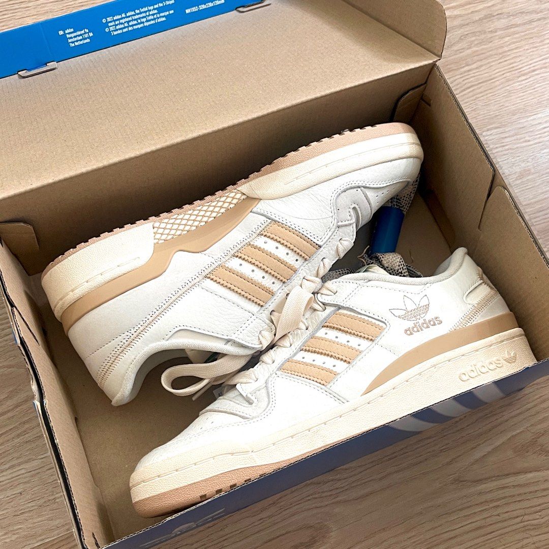ADIDAS Forum Low CL (Category: Sneakers) located in Marikina City. Submitted by gablo (Listing ID 1412872835, Image 2). Description: .