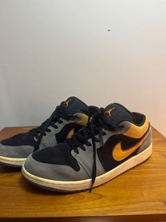 air jordan 1 low university gold footlocker