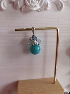 (Category: ) located in . Submitted by ling-z (Listing ID 1412968774, Image 1). Description: .