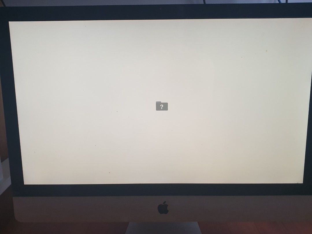 Apple iMac A1311 21.5-inch Desktop Computer65605963250561114
