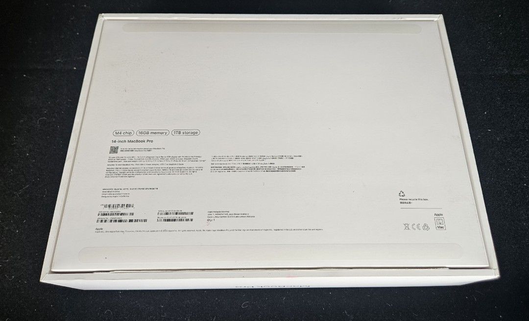 Apple MacBook Pro - Brand New Box65108868215299111