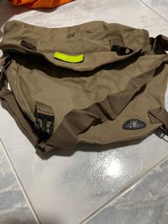 (Category: ) located in . Submitted by deals_sg (Listing ID 1412986994, Image 1). Description: .