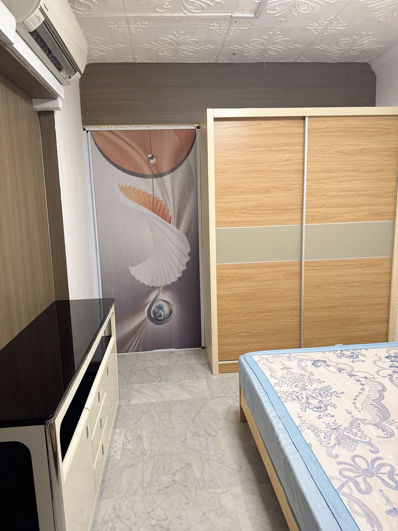 (Category: ) located in . Submitted by xiaoniangao (Listing ID 1412987061, Image 1). Description: .