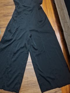 (Category: ) located in . Submitted by preloved_0101 (Listing ID 1412982055, Image 1). Description: .