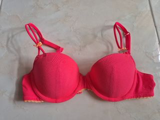 (Category: ) located in . Submitted by cocohy (Listing ID 1412910242, Image 1). Description: .