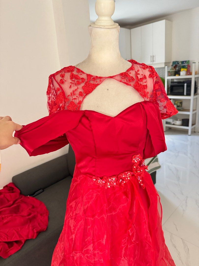 Bridesmaid or evening gown (Category: Evening dresses & gowns) located in Bulacan. Submitted by _myprelovedstuff (Listing ID 1412992677, Image 3). Description: Small Maganda to. Pm for when worn photo 1,500 fixed!.
