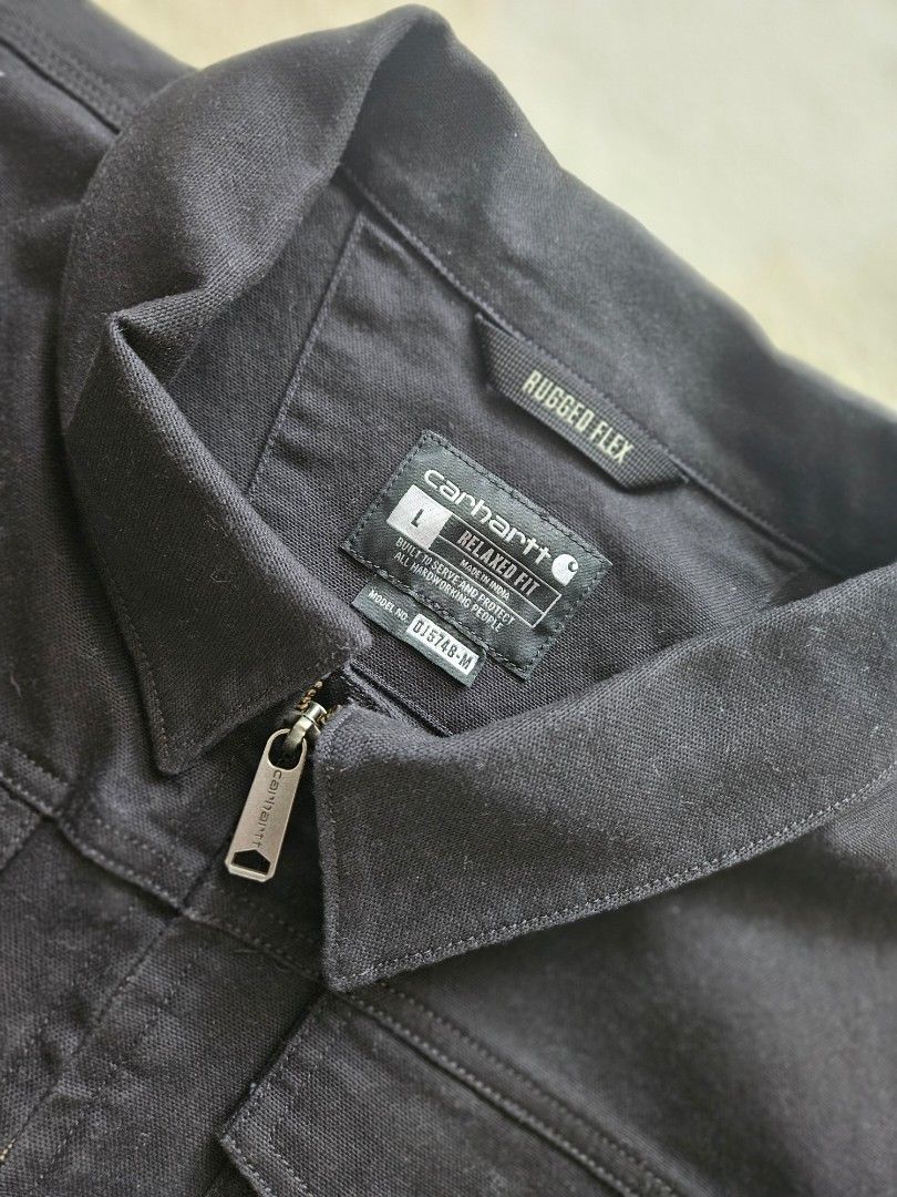 Carhartt Rugged Flex Jacket - Black - Size L Selvedge (Category: Coats, Jackets and Outerwear) located in Manila. Submitted by slickzy (Listing ID 1412937536, Image 2). Description: -Brandnew Carhartt Rugged Flex Jacket - Color: Black - Size: L (W25" L27" SH19" SL26.5") - Features: - Relaxed fit - Zip-up front - Multiple pockets - Carhartt logo patch Price: Php. 6,000 Only! RFS: Unloading Kindly DM me if interested Thanks and God bless!.