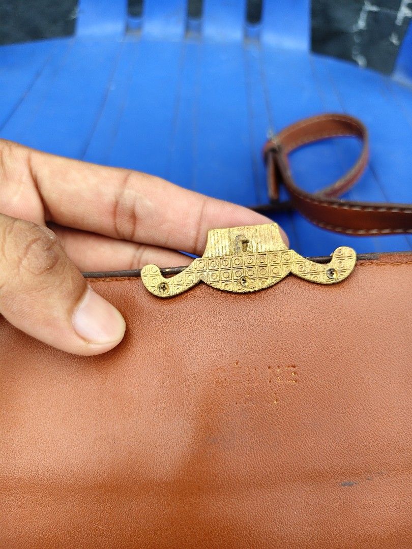 CELINE SLING BAG (Category: Luxury Bags & Wallets) located in Tacloban City. Submitted by solothriftfinds (Listing ID 1412858776, Image 3). Description: CELINE SLING BAG GOOD CONDITION MINIMAL ISSUE.