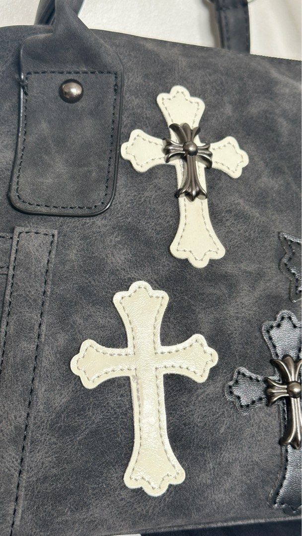 Chrome Hearts Sling Bag (PRE-ORDER) (Category: Sling Bags) located in Manila. Submitted by hvlromero (Listing ID 1412957391, Image 3). Description: CHROME HEARTS SLING BAG.