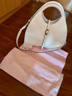 (Category: ) located in . Submitted by nixpreloved09 (Listing ID 1413033141, Image 1). Description: .
