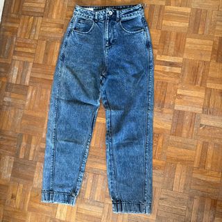 (Category: ) located in . Submitted by hellothereyou (Listing ID 1412904254, Image 1). Description: .