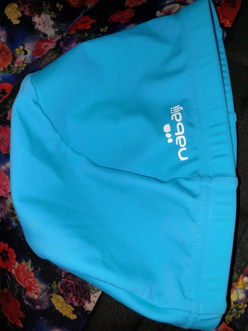 Decathlon Swim Cap fits 2-4 yrs old (Category: Other Baby Bathing & Changing Needs) located in Pasig City. Submitted by healthnfeshn (Listing ID 1412889517, Image 3). Description: - Nabaiji kids' swim cap - Color: Blue - Size: S 51-56 cm - Features the Nabaiji logo - Item code: CC-106073.