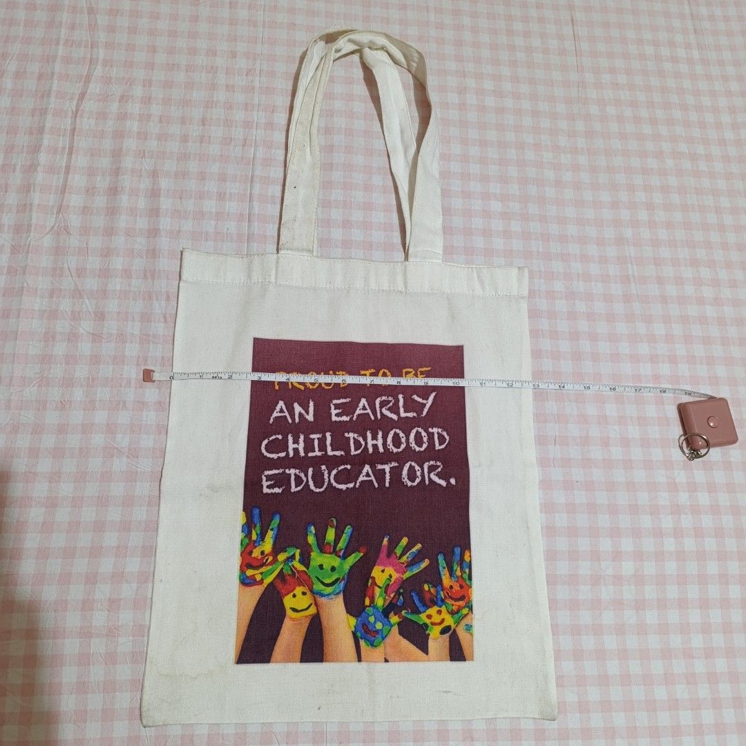 Early Childhood Educator tote bag (Category: Tote Bags) located in Las Pinas. Submitted by min_yanna (Listing ID 1412982892, Image 2). Description: POSTED PRICE IS THE LAST PRICE ALREADY. Super low na po ng prices ko. Please READ THE POST before ASKING QUESTIONS. Item is STILL AVAILABLE as long as it's still POSTED. Item location: Pamplona Uno, Las Piñas City MOP: GCash or BDO ONLY MOD: Same day delivery or JnT ONLY Super pretty Measurements/dime