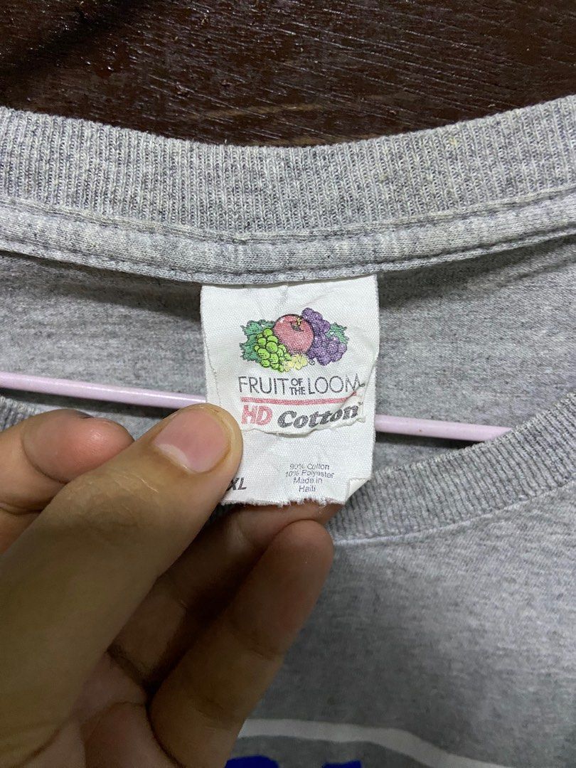 Fruit of the loom tshirt (Category: Tshirts & Polo Shirts ) located in Manila. Submitted by Andreabaloran (Listing ID 1412975736, Image 3). Description: .