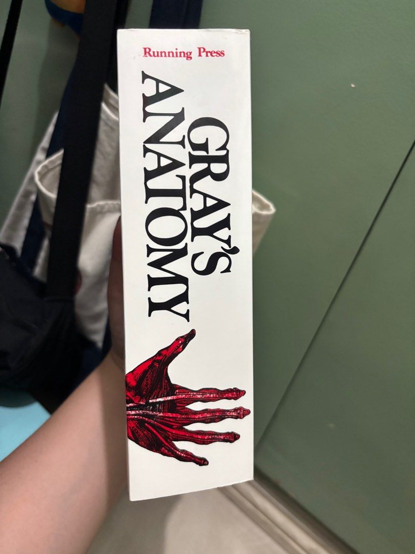 Gray's Anatomy Unabridged Running Press Edition (Category: Textbooks) located in Makati City. Submitted by jamie.roxas (Listing ID 1412955459, Image 3). Description: - Gray's Anatomy: Unabridged Running Press Edition - Features 827 illustrations - A classic work by Henry Gray - Originally published in 1901 - Contains 1,057 pages - Cover depicts human anatomy.