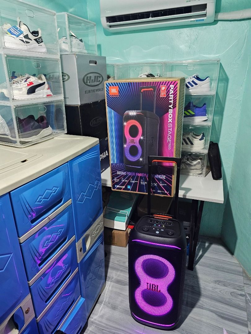 JBL 320 Partybox (Category: Soundbars, Speakers & Amplifiers) located in Quezon City. Submitted by rolls1522 (Listing ID 1412934907, Image 1). Description: For Sale JBL 320 Partybox Complete with box pa with warranty sa JBL mismo makinis with free Speaker stand almost brand new pa 2 beses plng nagagamit NO ISSUE TEST ALL YOU WANT UPON MEETUP 100% Original, kapag fake ibibigay ko sayo ng libre 23k (fix) mall price: 32k autopass sa barat Meetup: La