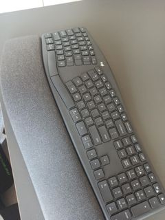Logitech ERGO K860 Ergonomic Keyboard440492426747586560