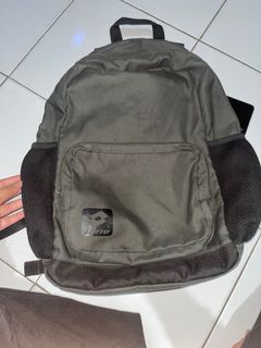(Kategori: ) berada di . Dikirim oleh sunflosh (ID iklan 1412981688, Gambar 1). Deskripsi: .
