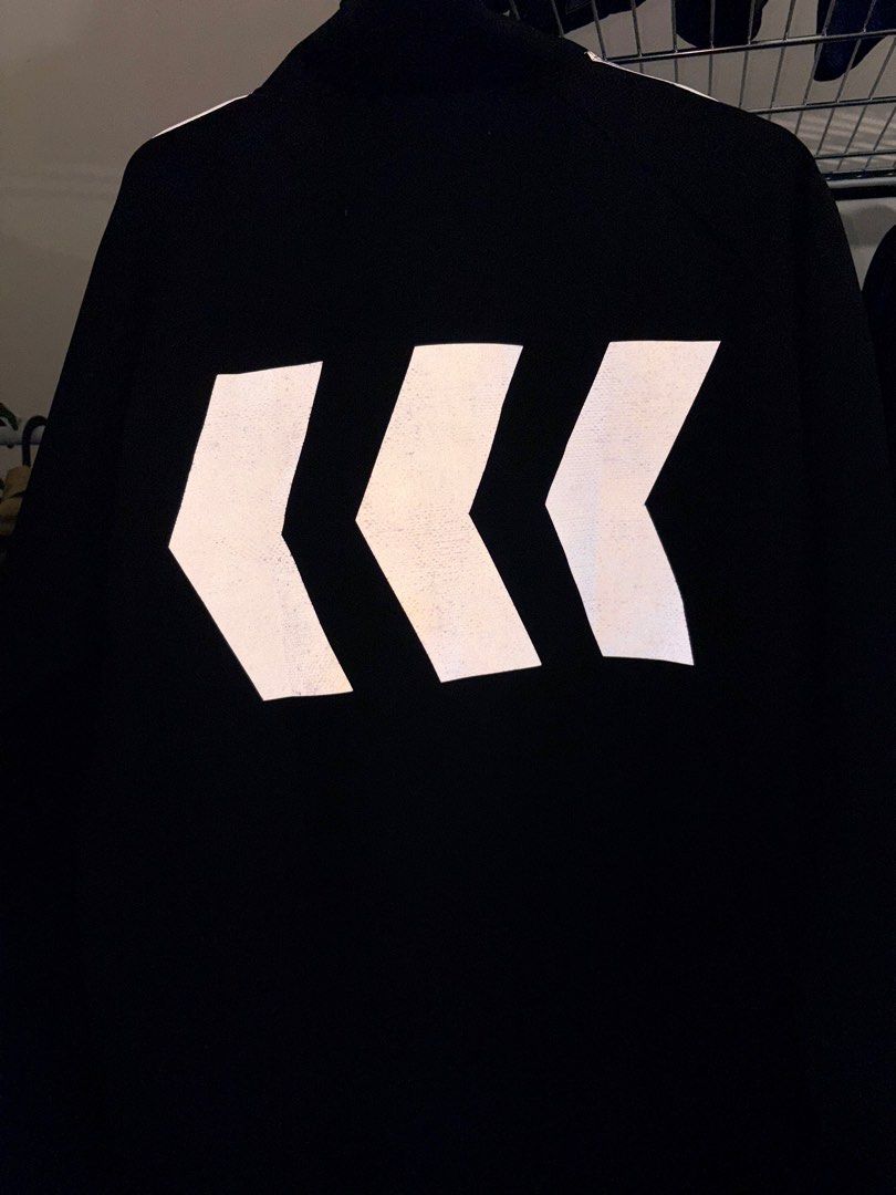 Nerd Unit Track Jacket (Category: Coats, Jackets and Outerwear) located in Kuala Lumpur. Submitted by danializza99617 (Listing ID 1412869092, Image 3). Description: P22 L28 reflective design pos +rm5 semenanjung +rm10 sabah sarawak.