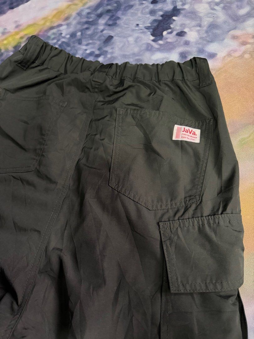 Og Java parachute pant (Category: Activewear) located in Kuala Terengganu. Submitted by derejects_ (Listing ID 1412947743, Image 2). Description: Og java parachute pant Size s Made in china.