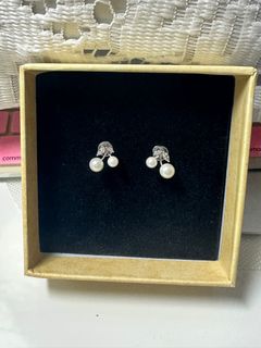 (Category: ) located in . Submitted by rosytrends (Listing ID 1412950136, Image 1). Description: .