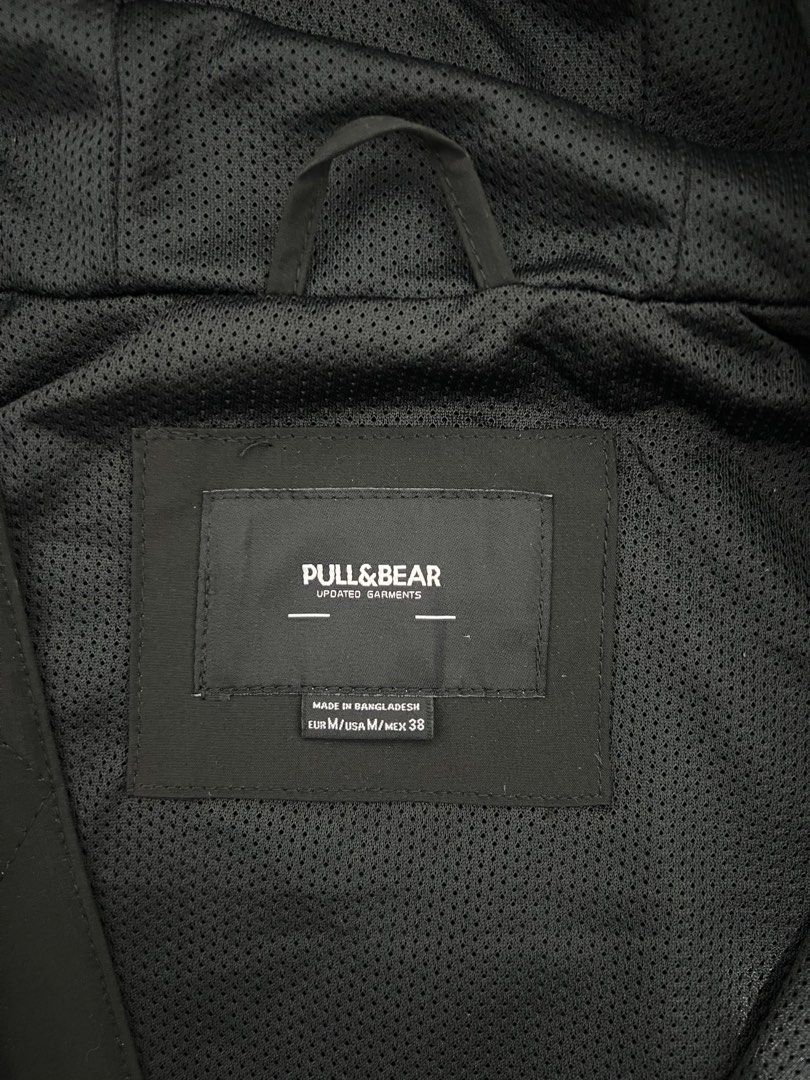 ORIGINAL Pull & Bear - Jacket Hoodie for Men (Category: Hoodies) located in Taytay. Submitted by jtmartinez (Listing ID 1413025510, Image 2). Description: Pull & Bear - Jacket Hoodie for Men (Size M - 38) - Bought in Mega Mall last October 2025 - Original price: 3,495 - I used this once in Japan - Almost New - No damage at all.
