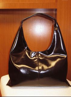 (Category: ) located in . Submitted by dolce_wardrobe (Listing ID 1412867681, Image 1). Description: .