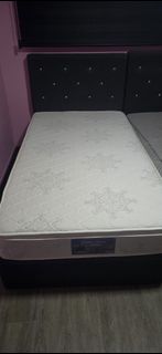 (Category: ) located in . Submitted by fad1978 (Listing ID 1412928267, Image 1). Description: .
