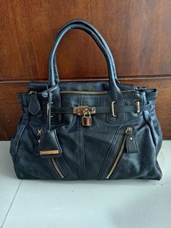 (Kategori: ) berada di . Dikirim oleh joyblessing (ID iklan 1412929303, Gambar 1). Deskripsi: .