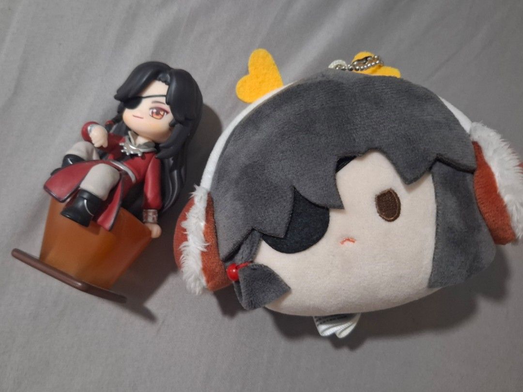 TGCF Hua Cheng Bundle Blindbox Figure and Plush keychain (Category: Designer & Blind Box Toys) located in Cainta. Submitted by soughtcrimsn (Listing ID 1413016541, Image 1). Description: rfs: down sizing collection, can break set Individual prices: Hua Cheng figure - 650 (originally 750) Hua Cheng Plush - 800 (Originally 850) mop: gcash only mod: lalamove or j&t loc: cainta, rizal.
