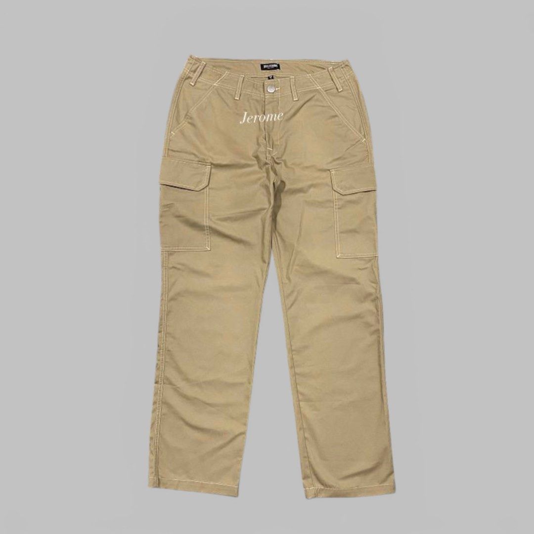 True Religion Cargo Pants (Bnew) (Category: Jeans) located in Sorsogon. Submitted by jerome_ignacio (Listing ID 1412951132, Image 3). Description: TRUE RELIGION Cargo! 🧲 Brand new w/ hangtags (from US) Color: Travertine color Style: 108335R 32 Waist on tag, 34 Actual 43 Length 9 leg opening -.