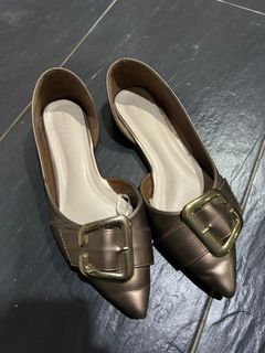 (Category: ) located in . Submitted by pizhapreloved (Listing ID 1412953255, Image 1). Description: .