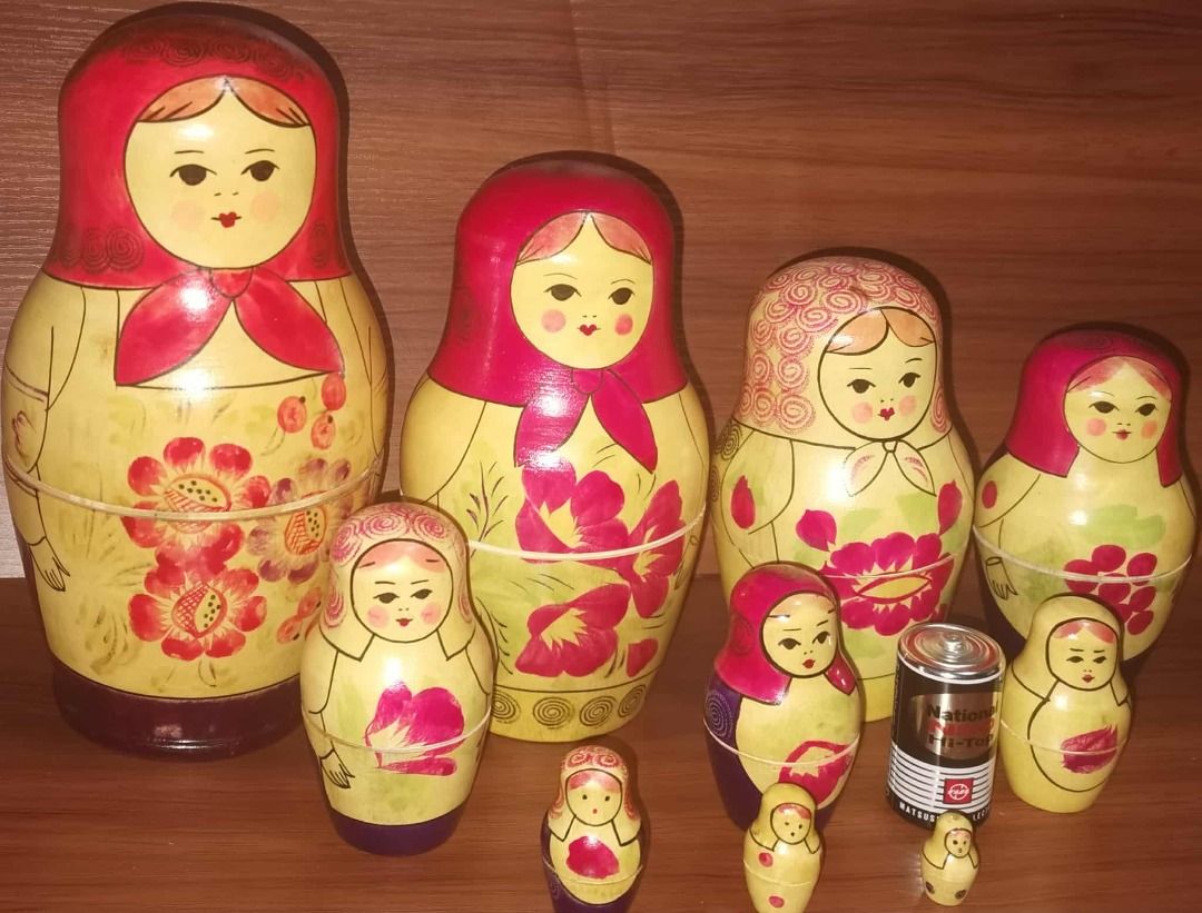 Vintage Russian Nesting/Matryoshka Dolls (Category: Vintage Collectibles) located in Los Banos. Submitted by princessbotique (Listing ID 1413020954, Image 3). Description: Vintage Russian Nesting/Matryoshka Dolls Price on pics As is Please add shipping fee From Los Banos Laguna Meetups per arrangement MOP GCash first to pay basis Pm if interested Please Like and Follow.