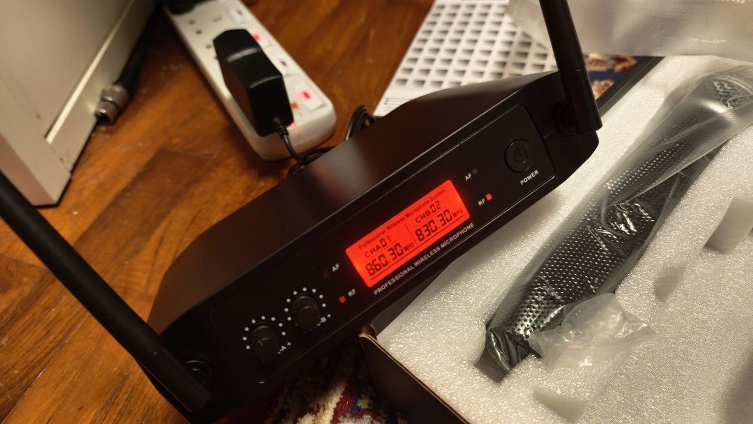 Wireless Vocal Set - Wireless Microphone System65076133535105111