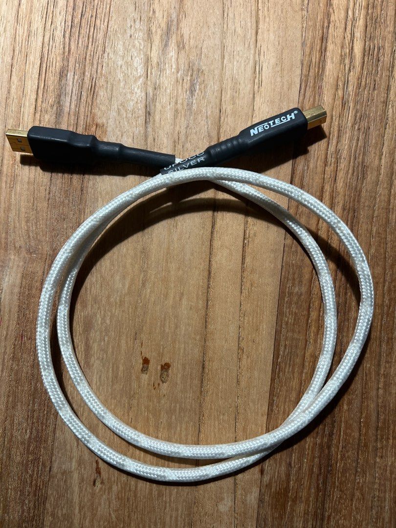 1m Neotech Silver USB cable405994865563412480