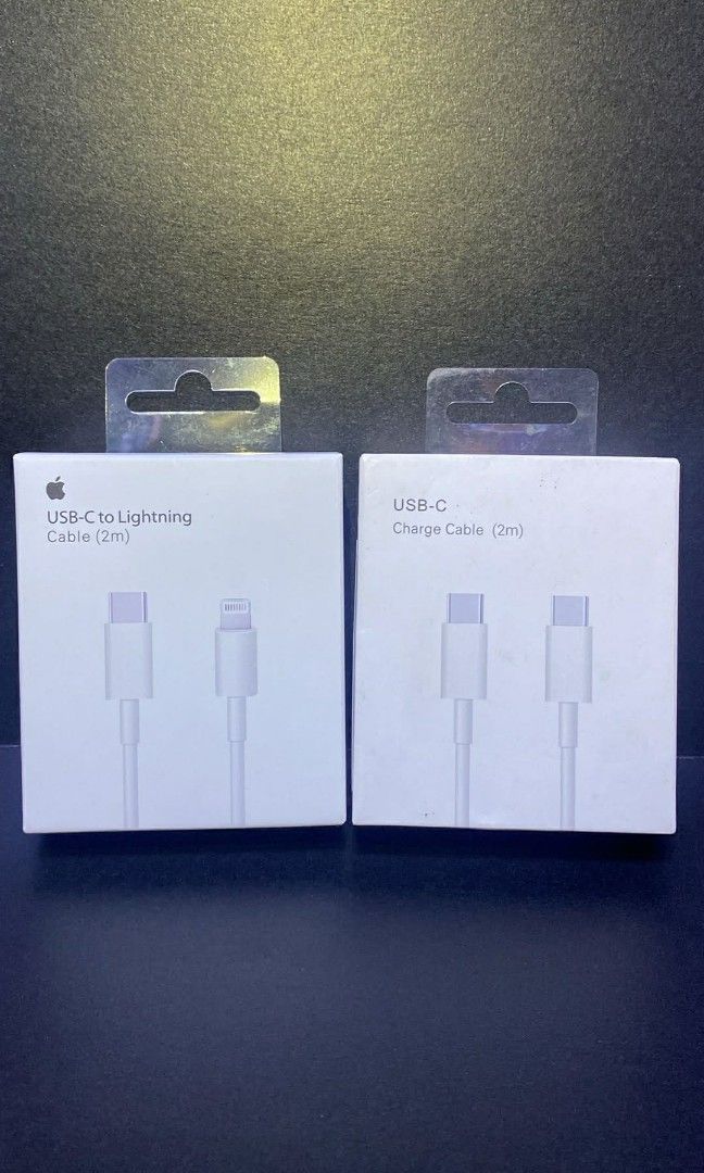 2M ipad/MacBook cord USB-C TO C CABLE (Category: Chargers & Cables) located in Manila. Submitted by pricious (Listing ID 1414765123, Image 1). Description: .