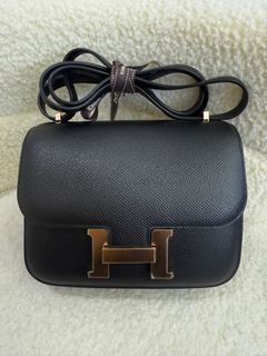 （分類：）位於 。 由 reluxury2hk 提交（商品編號 1414689889，圖片 1）。簡介： 。