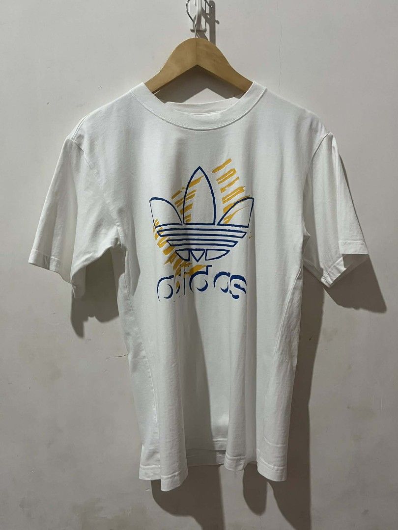 Adidas Trefoil (Category: Tshirts & Polo Shirts ) located in San Fernando. Submitted by work4it (Listing ID 1414771719, Image 1). Description: Adidas Trefoil.