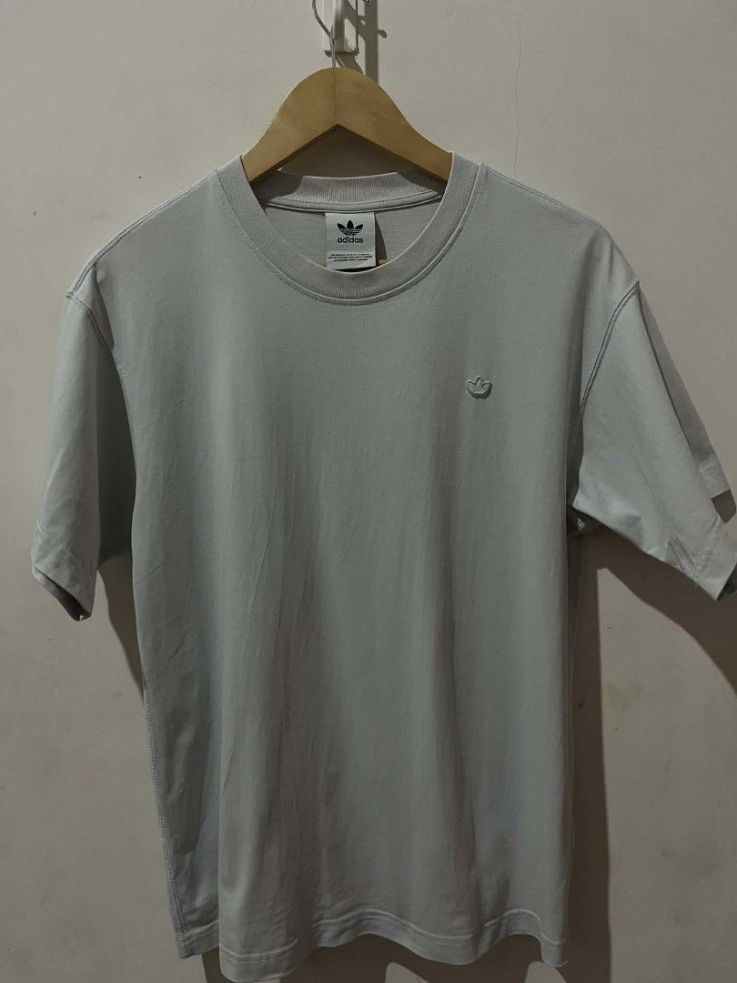 Adidas Tshirt (Category: Activewear) located in San Fernando. Submitted by work4it (Listing ID 1414769878, Image 1). Description: Adidas (Tshirt) Dimes:18x25 Color Rate-:9/10 Issue:None Condition: Excellent Needs wash.