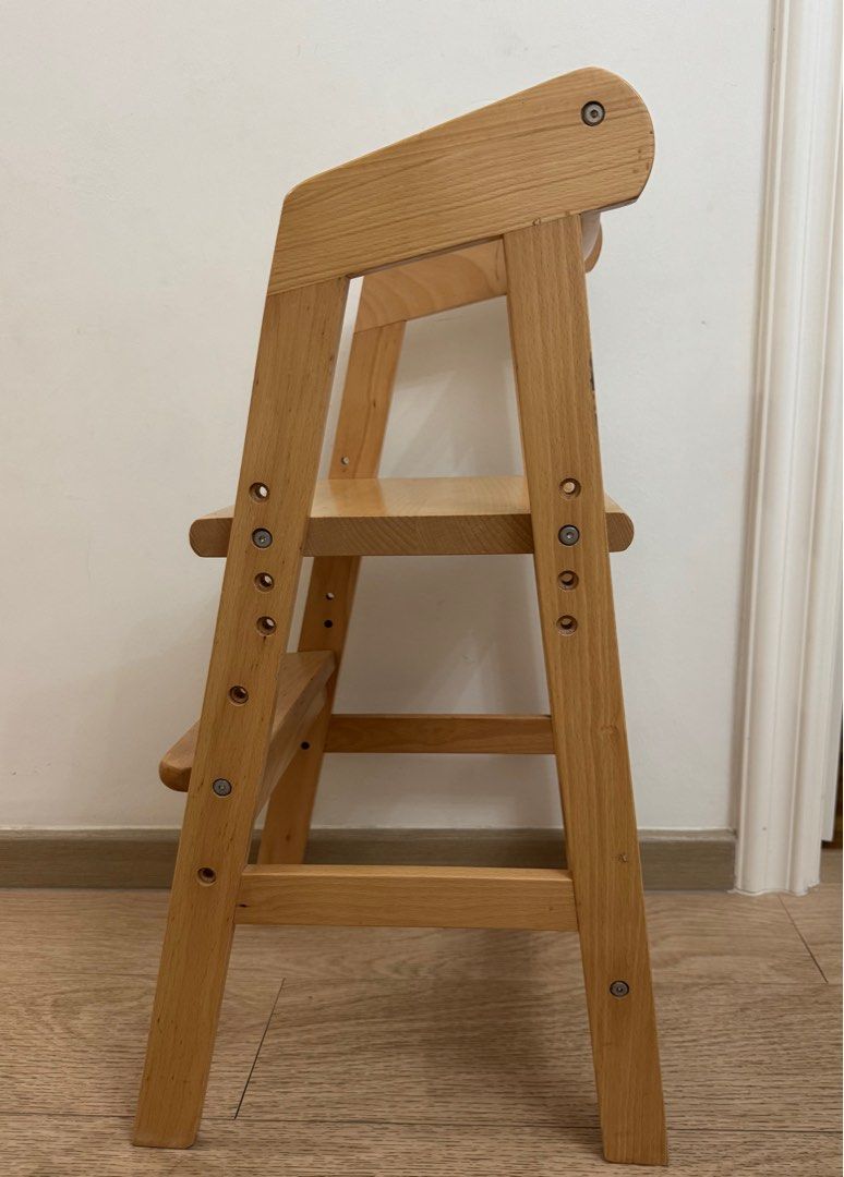 Adjustable Wooden Baby High Chair (Category: Kids' Tables & Chairs) located in Singapore. Submitted by tiramisu33 (Listing ID 1414722686, Image 2). Description: Free delivery to your downstairs included.