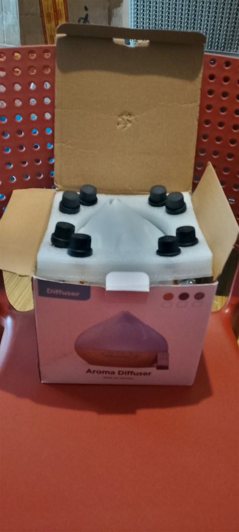 Aroma Diffuser (Category: Air Purifiers & Dehumidifiers) located in Taguig. Submitted by sberalo83 (Listing ID 1414629360, Image 1). Description: - Brand new aroma diffuser - Original packaging included - Unique purple and brown gradient design - Comes with black caps - Unused and ready for use.