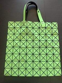 （分類：）位於 。 由 kwwok 提交（商品編號 1414639900，圖片 1）。簡介： 。