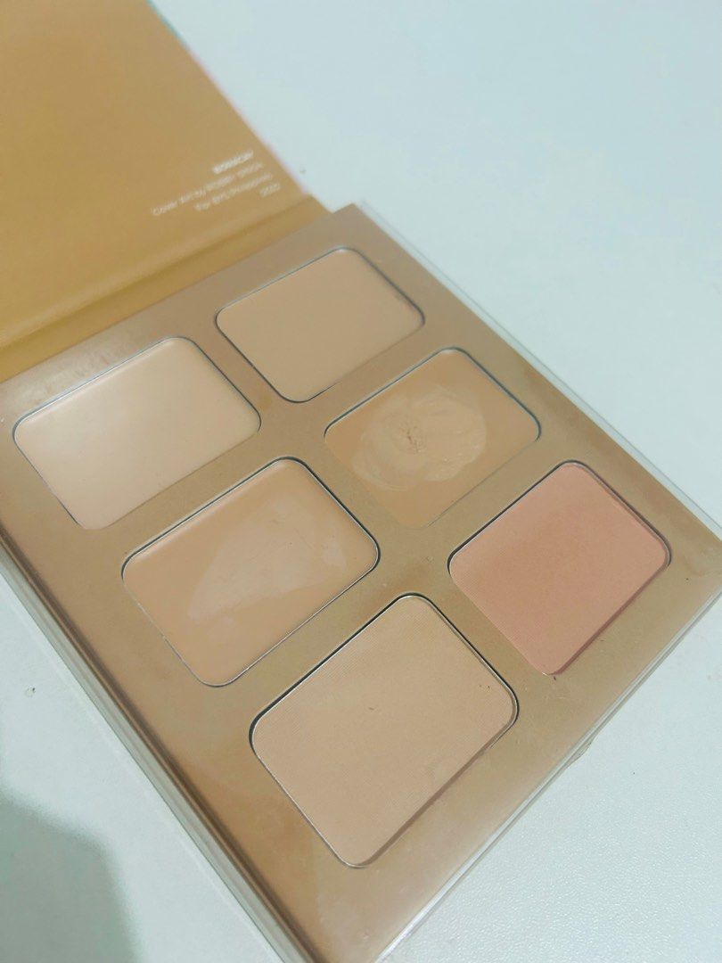 BYS Boracay Face Palette (Category: Makeup) located in Manila. Submitted by justoverflows (Listing ID 1414763222, Image 2). Description: BYS Boracay Face Palette Used only twice for an event Bought from Watsons Includes contour, concealer, and highlighter shades Perfect for morena skin :) Message me for details! :).