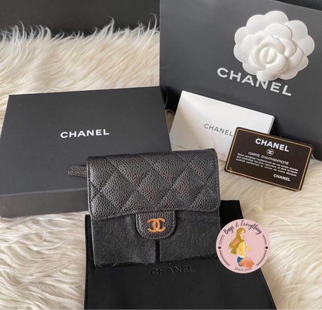 Chanel Small Classic Wallet (Category: Luxury Bags & Wallets) located in Las Pinas. Submitted by bagsandeverything_02 (Listing ID 1414782453, Image 1). Description: Price is final Comes with paper bag, box and dust bag .