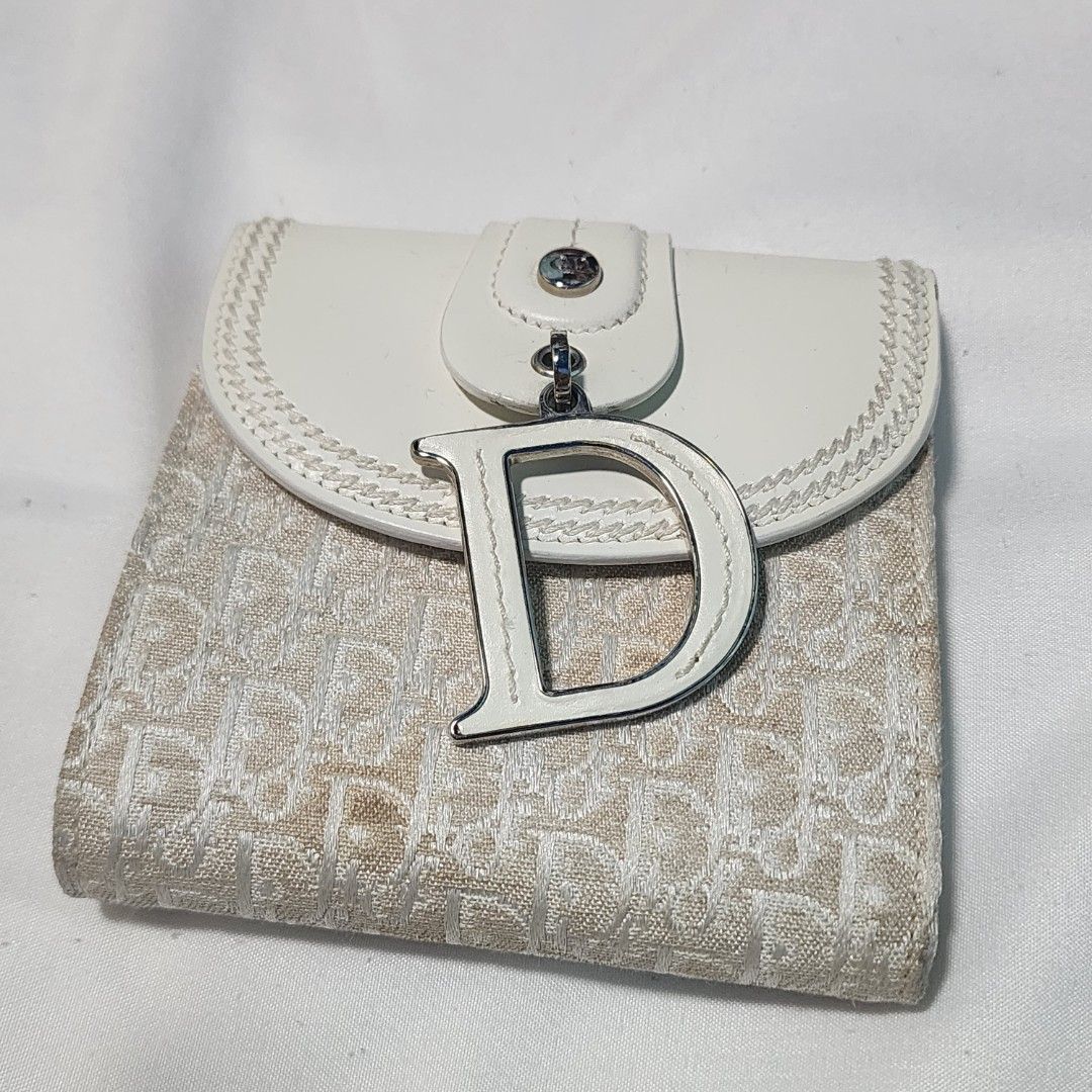 Christian Dior Saddle Wallet (Category: Luxury Bags & Wallets) located in Silang. Submitted by nnnightsss (Listing ID 1414688594, Image 1). Description: authentic Christian Dior trifold saddle wallet Php3,500 + lsf.