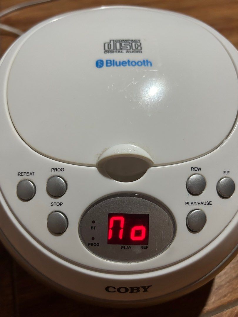 COBY BTCD371 CD PLAYER (BLUETOOTH SPEAKER ONLY, READ DESC FIRST) (Category: Soundbars, Speakers & Amplifiers) located in Manila. Submitted by crispychickenadobo (Listing ID 1414797136, Image 2). Description: Working functions: - Display screen - Bluetooth speaker function Issues (BUY AT YOUR OWN RISK): - Has no antenna - CD Player does not read discs MOD: - Meet-up (preferable) around UST or Tunasan, Muntinlupa areas. - J&T or LALAMOVE (SF must b